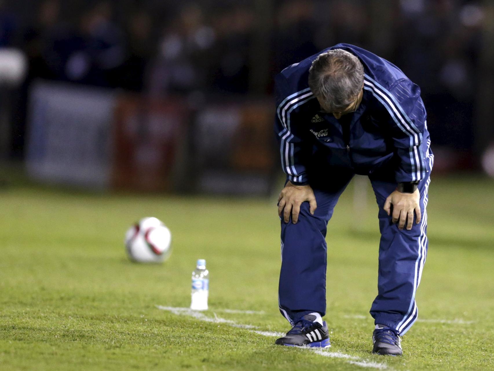 Martino se lamenta ante Paraguay