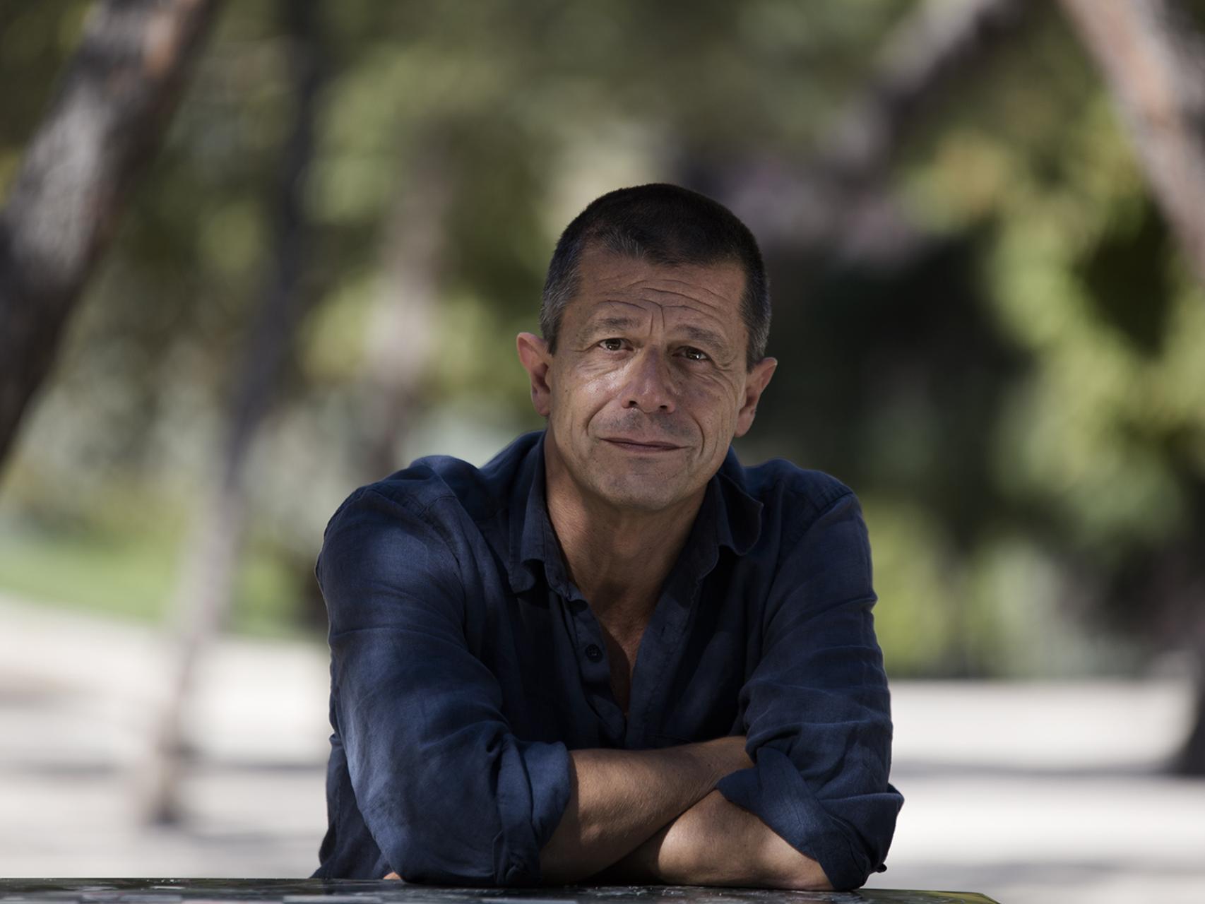 Emmanuel Carrère aborda la fe y los orígenes del cristianismo.