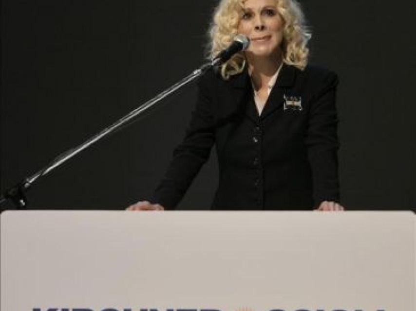 Nacha Guevara durante un mitín