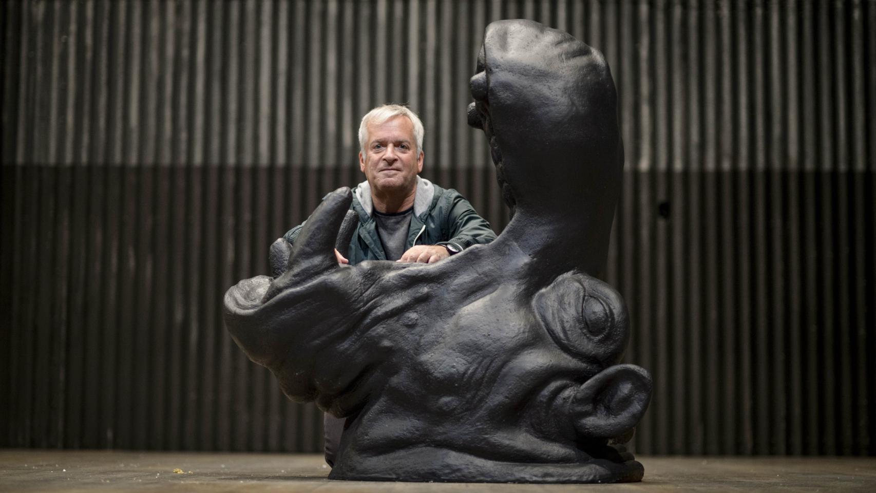 Alden, con uno de los animales en los que Alcina convierte a sus amantes