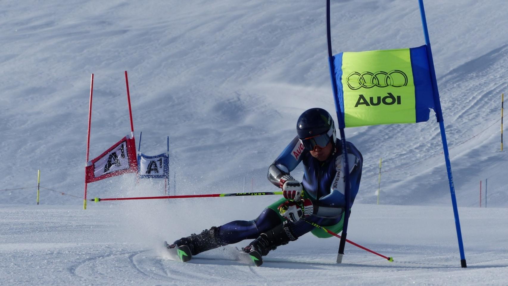 Juan del Campo entrenándose en Saas Fee.