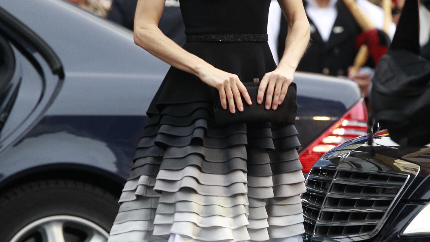 La Reina Doña Letizia en la entrada del Teatro