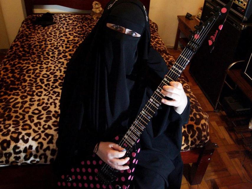 Gisele aprendió versículos de la Biblia, el Corán y las letras de Black Sabbath.