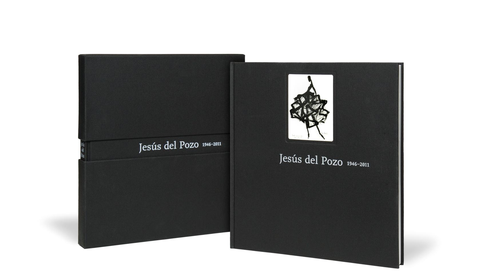 Ejemplar del libro tributo al diseñador