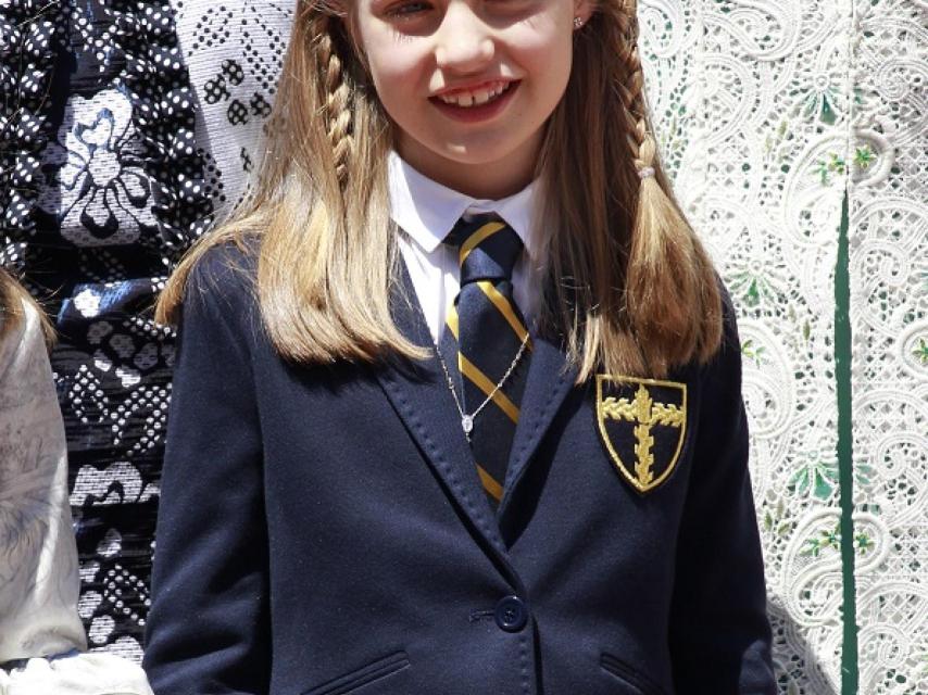 La Princesa Leonor de uniforme, el día de su primera comunión