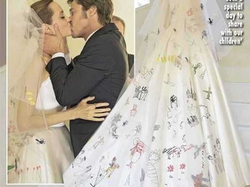 Angelina con su original vestido fue portada de Hello¡