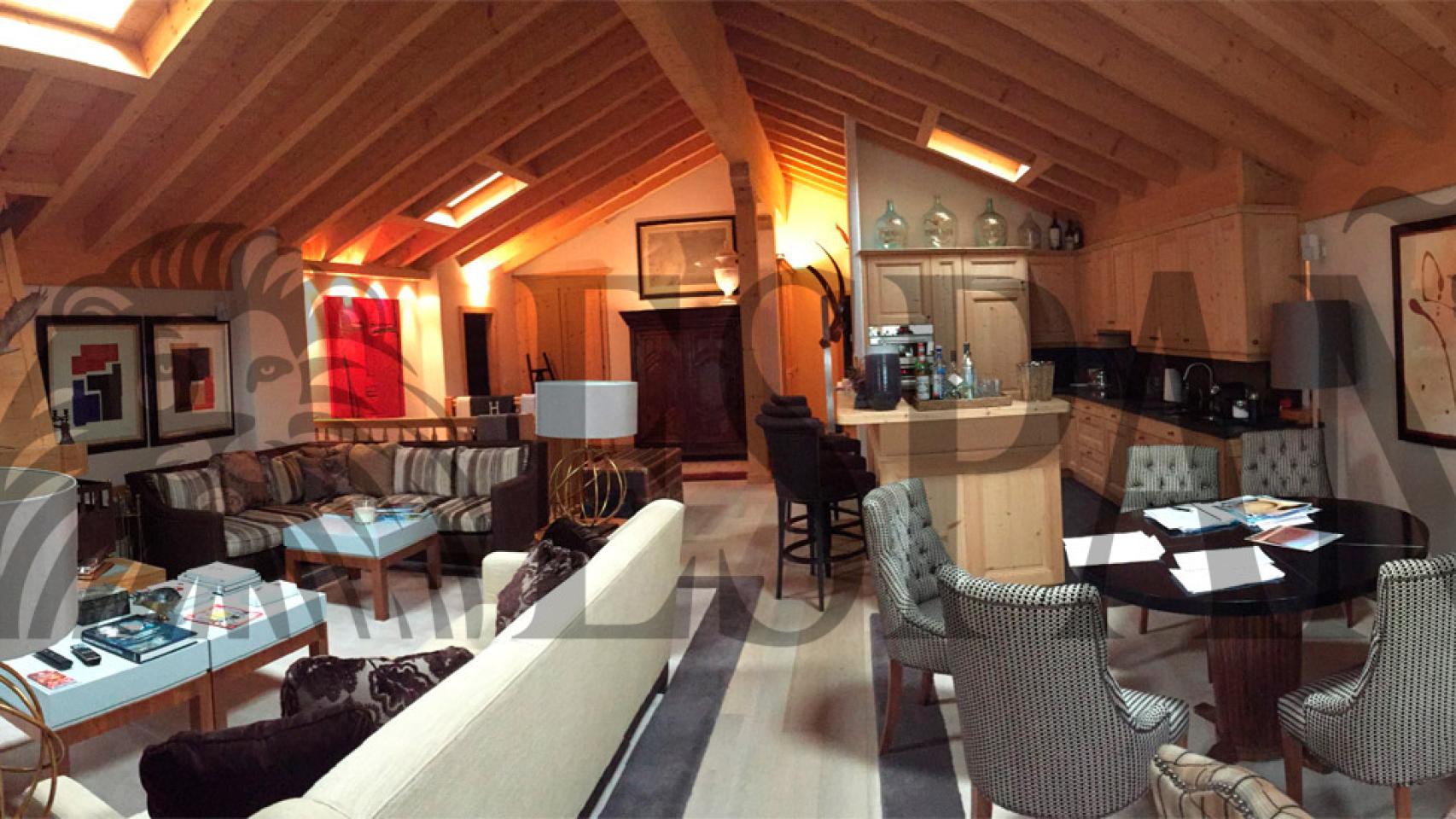 Panorámica del salón del dúplex compartido en Suiza por CSW y el rey Juan Carlos