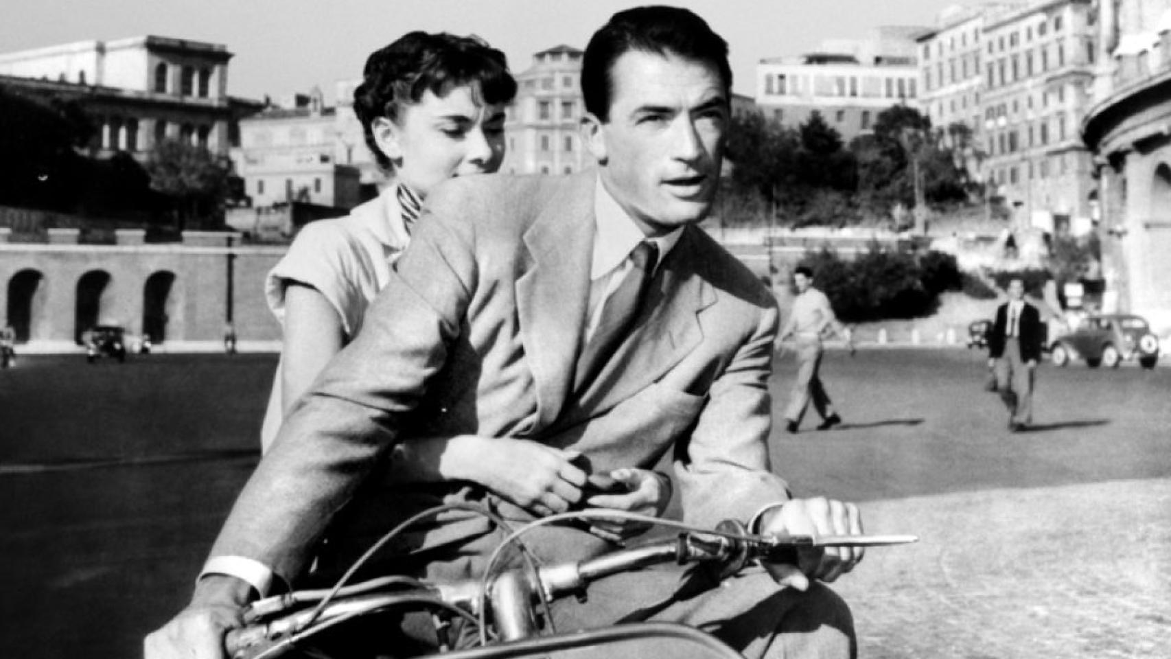 Audrey Hepburn y Gregory Peck en Vacaciones en Roma
