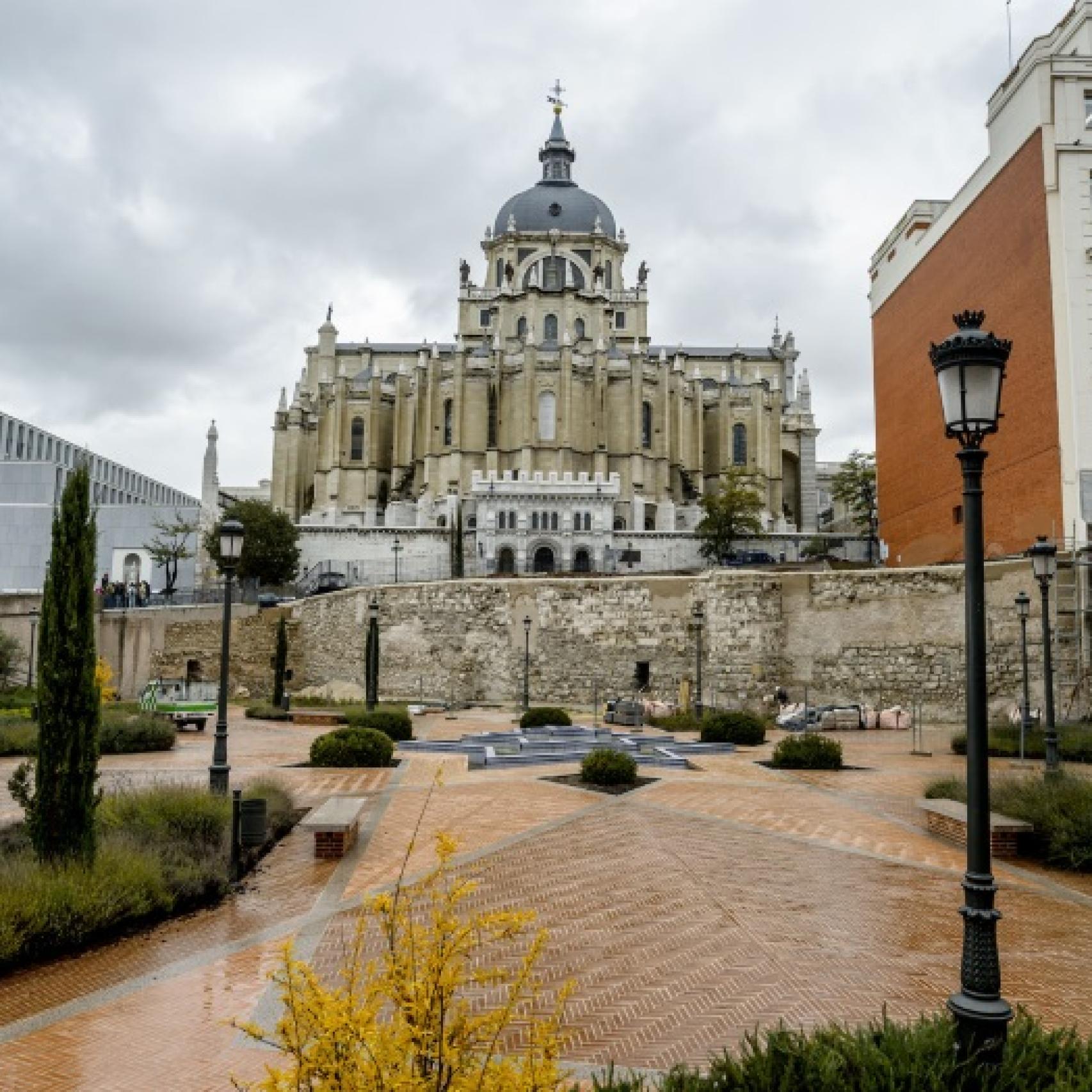 El informe no contó con historiadores ni arqueólogos.