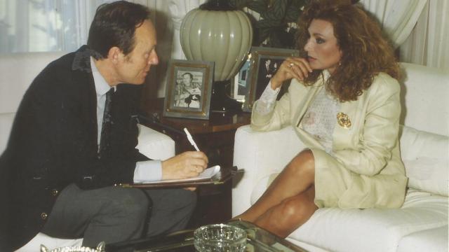 Javier Alonso Osborne y Rocío Jurado durante una entrevista