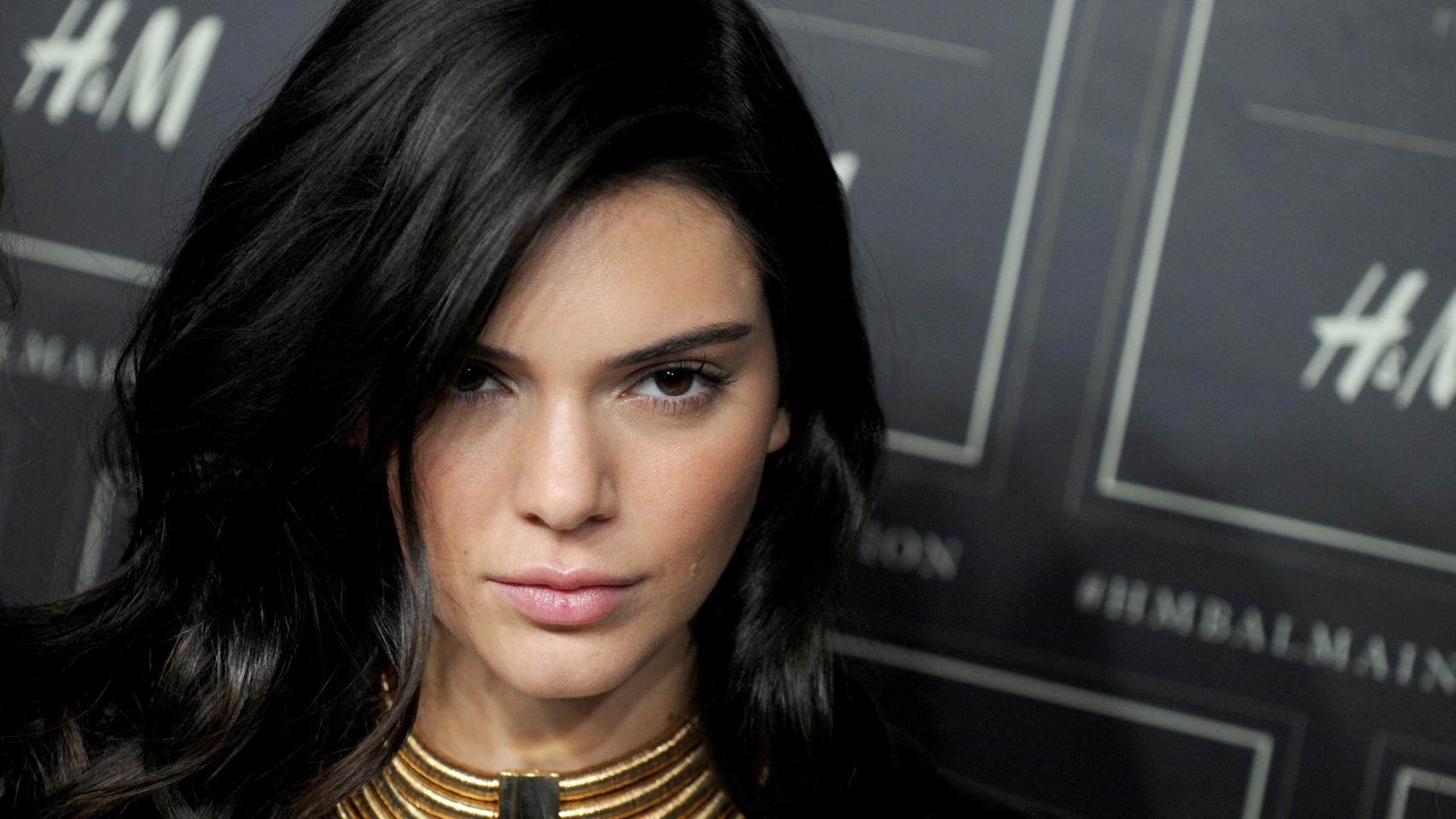 Kendall Jenner en el desfile de Balmain para H&M