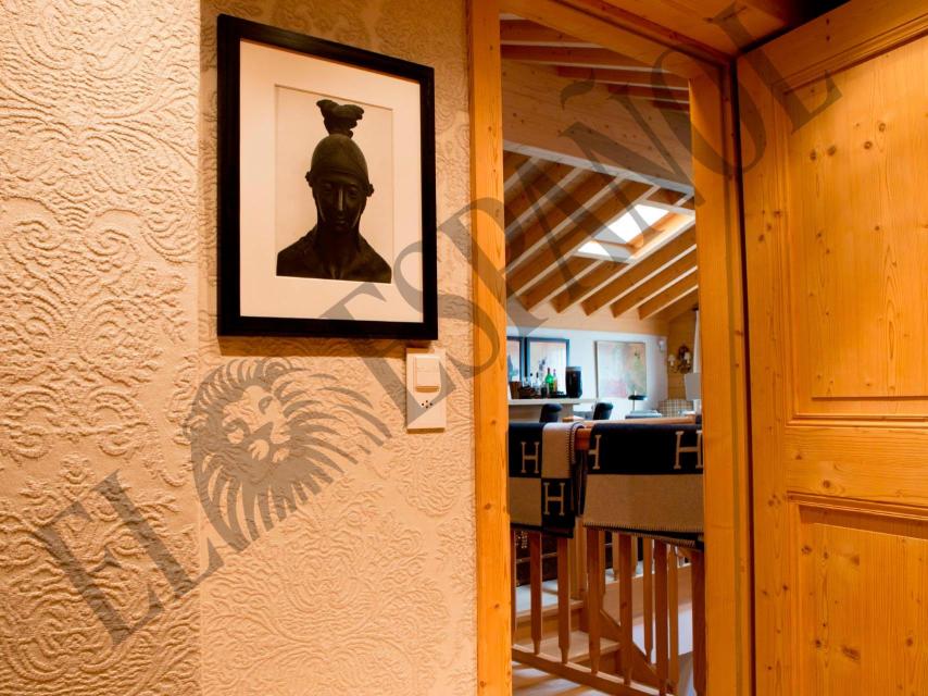 Una Minerva en el habitación principal.