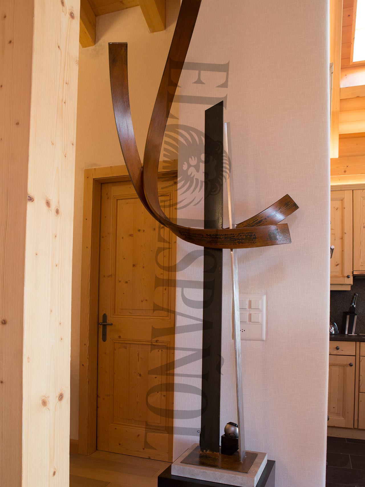 Escultura de Rafael Amorós.