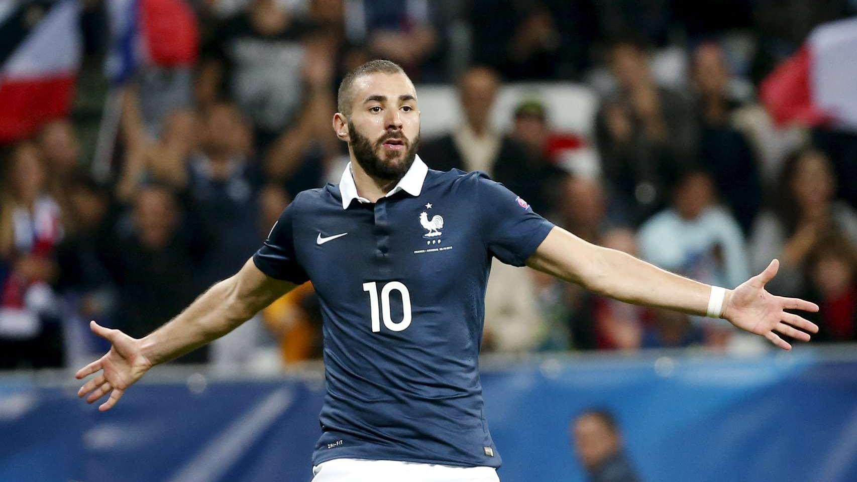 El jugador francés Karim Benzema durante un partido con su selección
