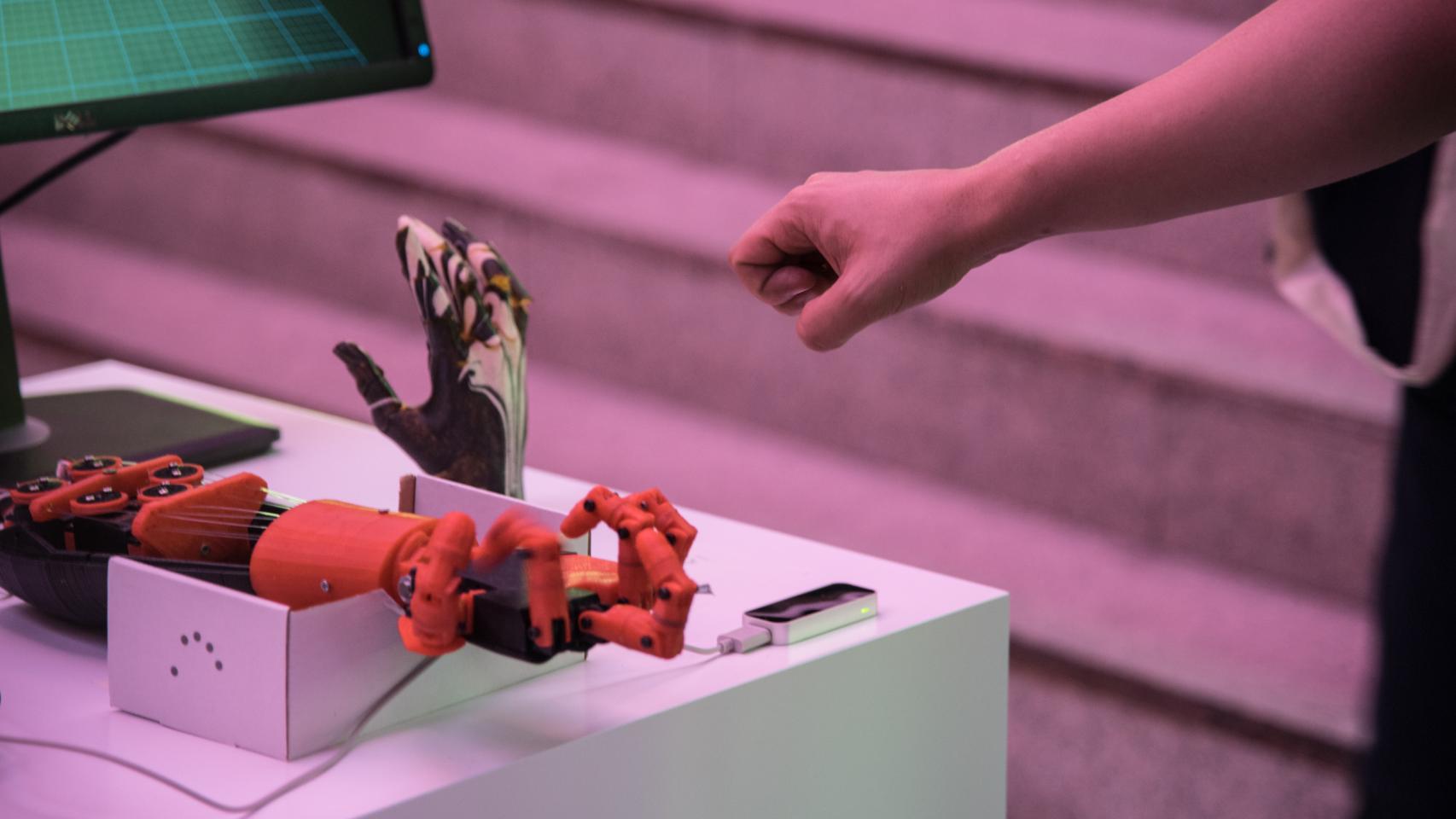 Las manos biónicas podrían tener muchas ventajas.