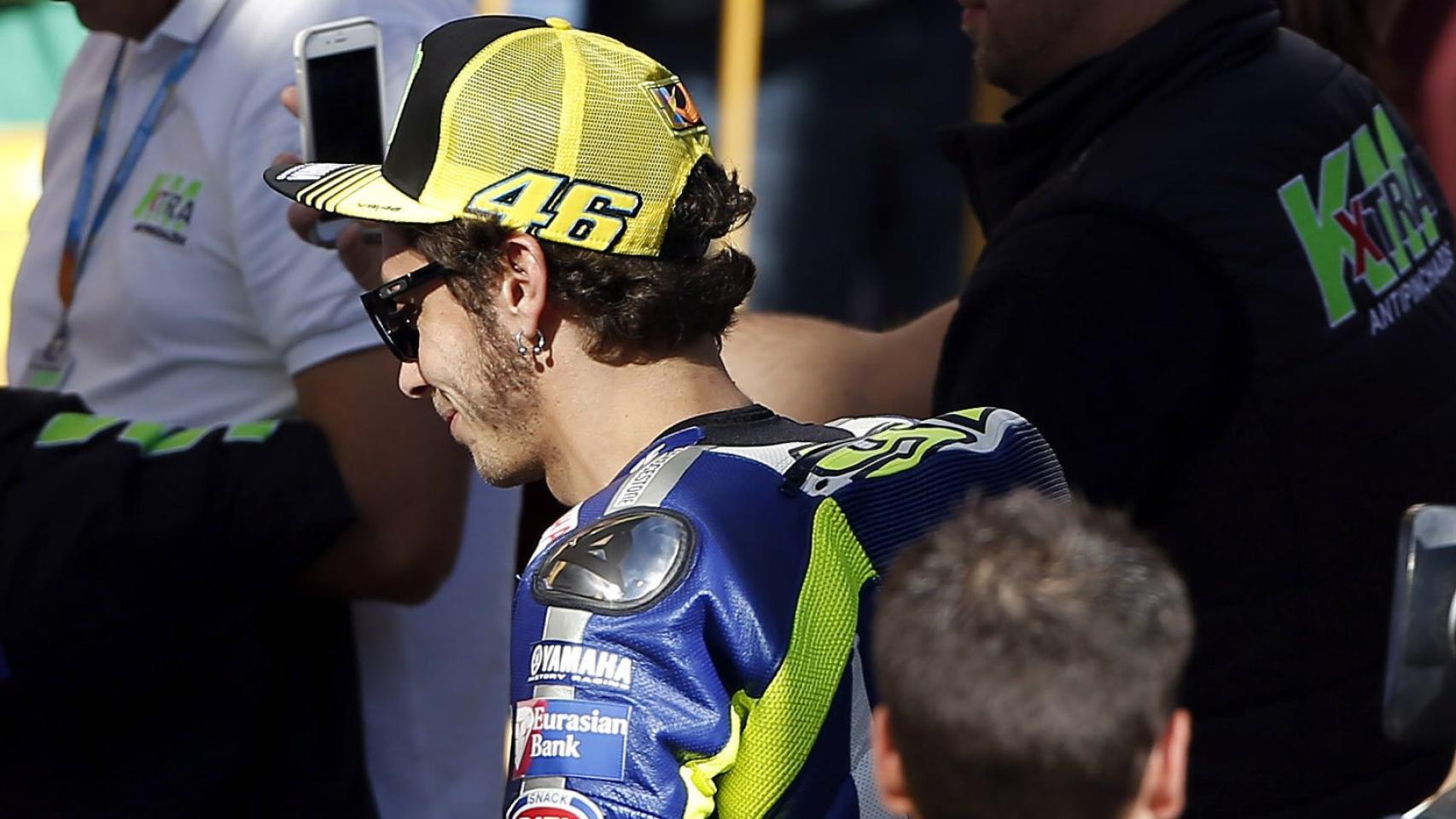 Valentino Rossi, en el paddock del circuito Ricardo Tormo.