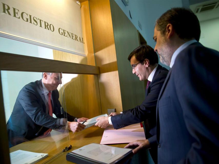 Representantes del Gobierno, en el registro del Consejo de Estado.