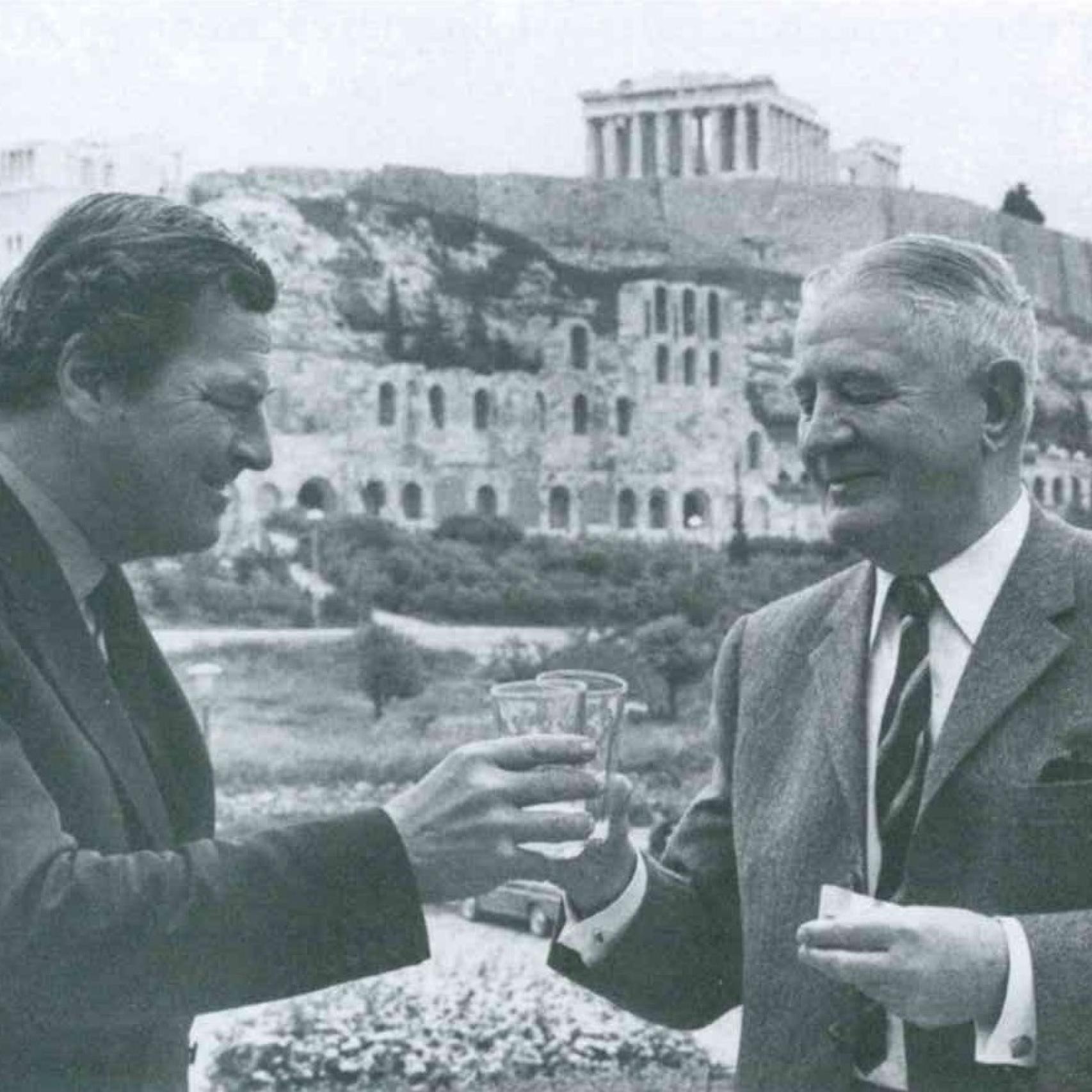 Leigh Fermor (izda.) y Kreipe se reencontraron en Atenas en 1972