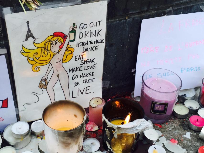 Uno de los carteles de la plaza.