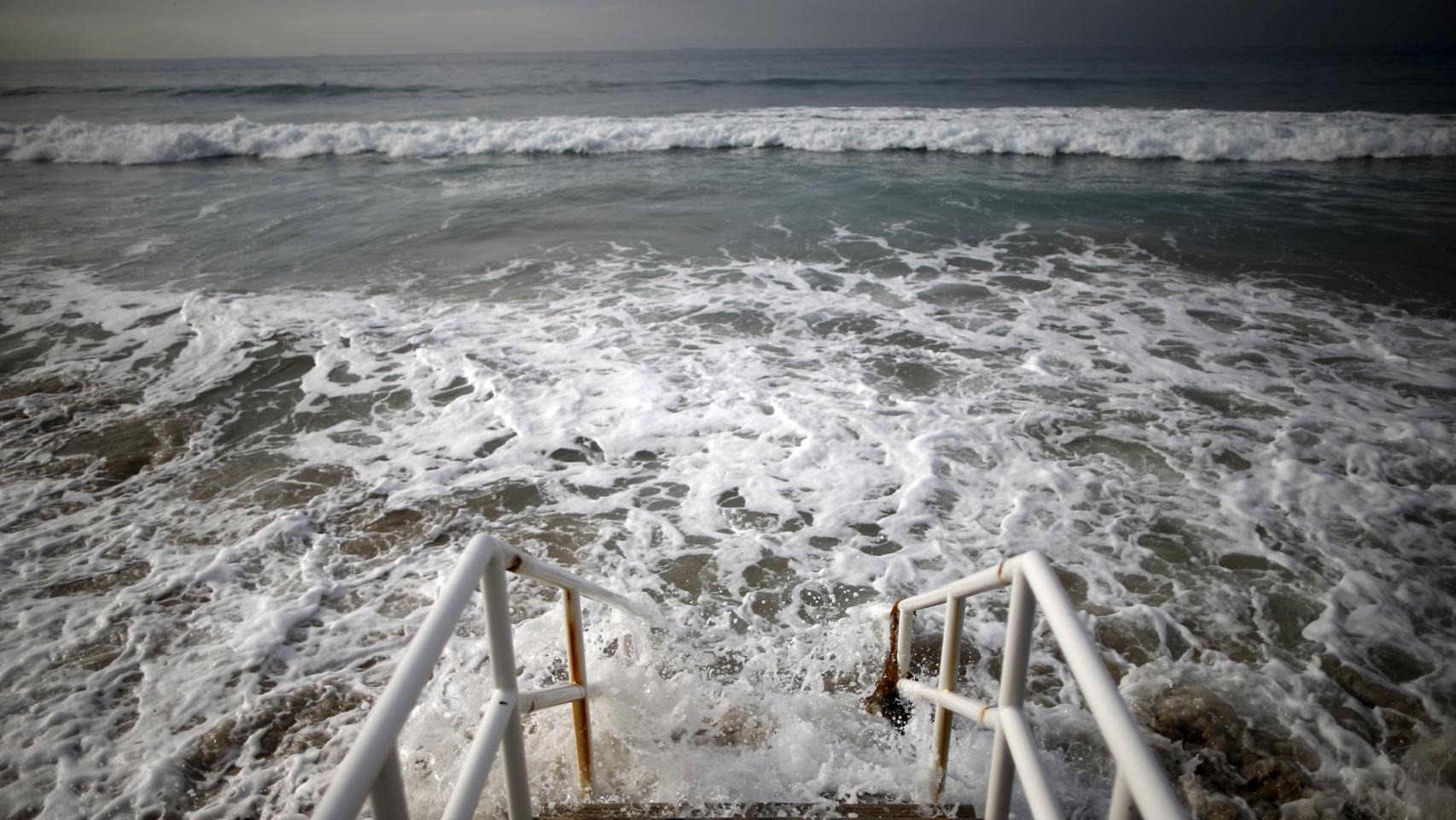 Escalera al Pacífico en Malibú, California.