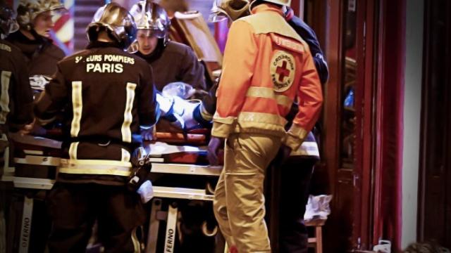 La portada del último número de Dabiq ilustra el 13-N.