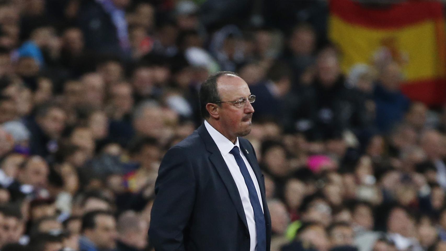 Rafa Benítez durante la primera parte del Real Madrid-Barça.