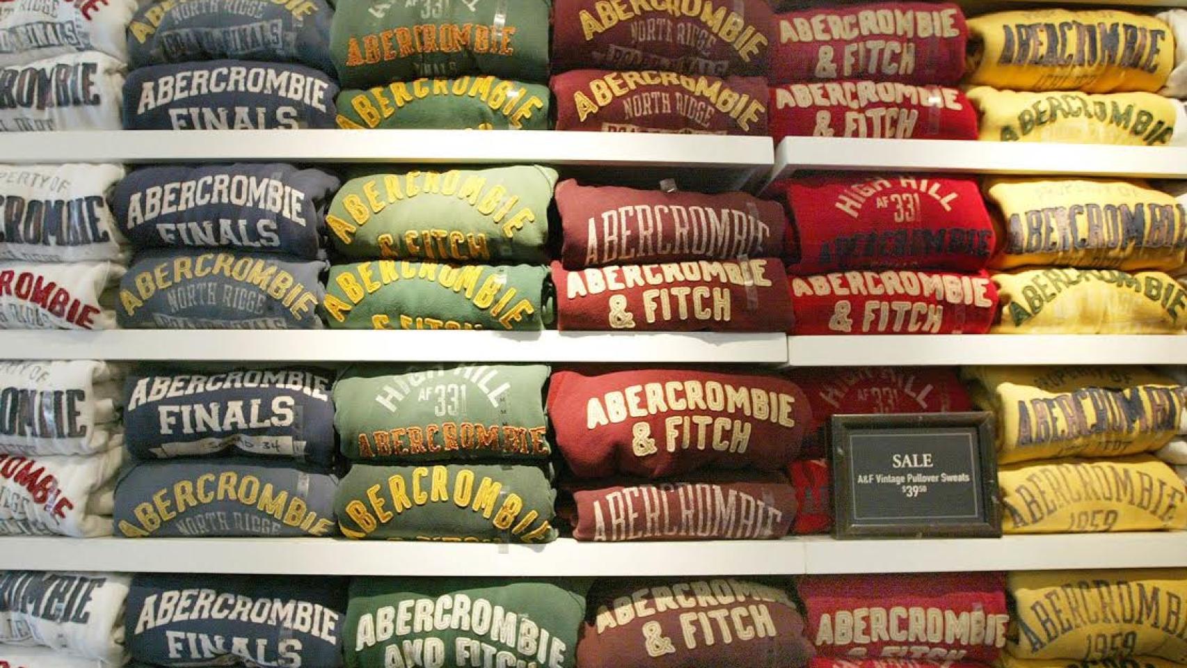 Interior de un establecimiento de Abercrombie & Fitch