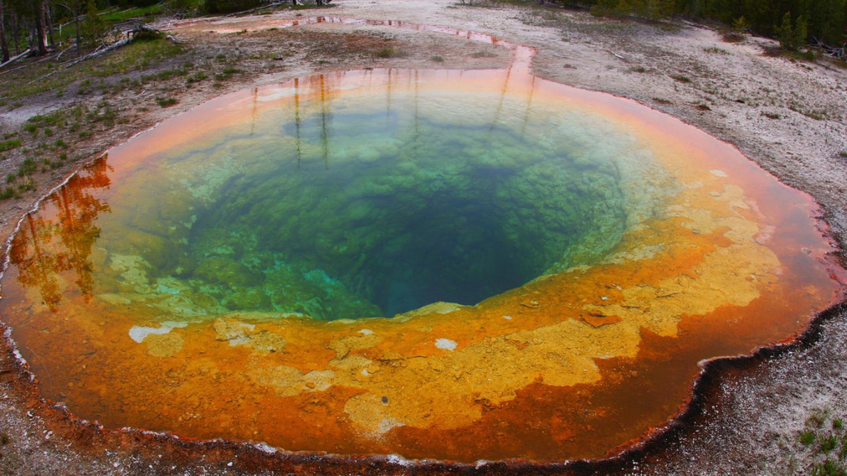 La charca Morning Glory, en el Parque Nacional Yellowstone.