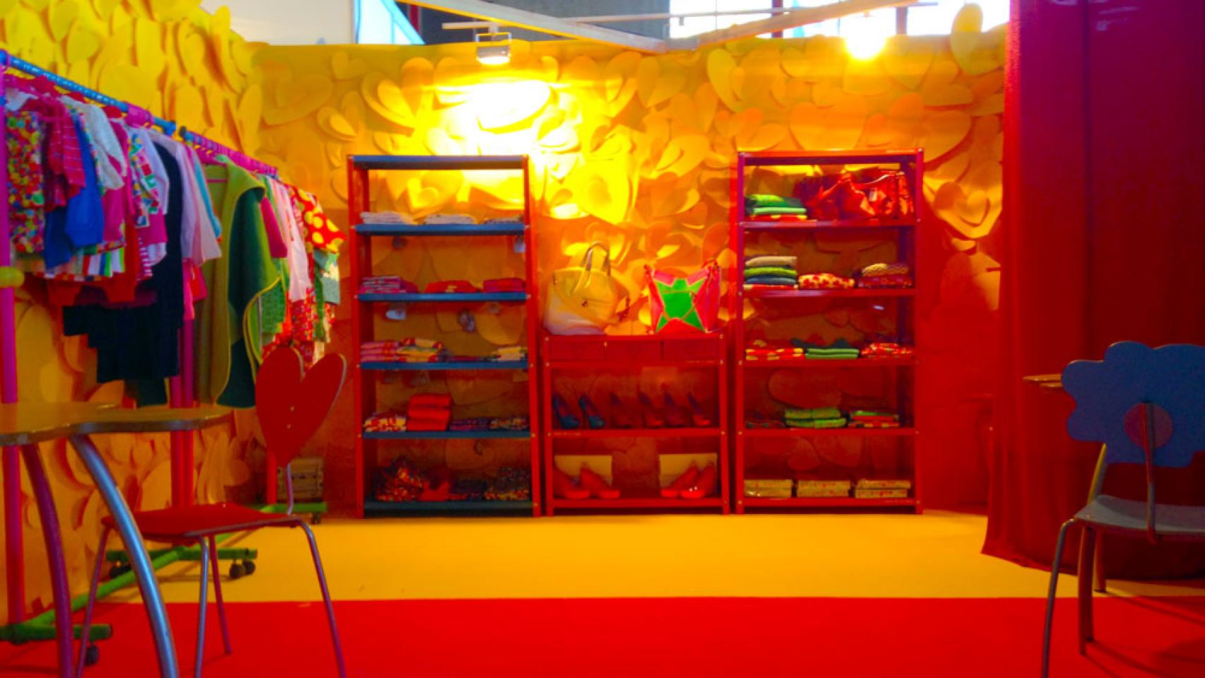 Puesto de Agatha Ruiz de la Prada en el Rastrillo Nuevo Futuro