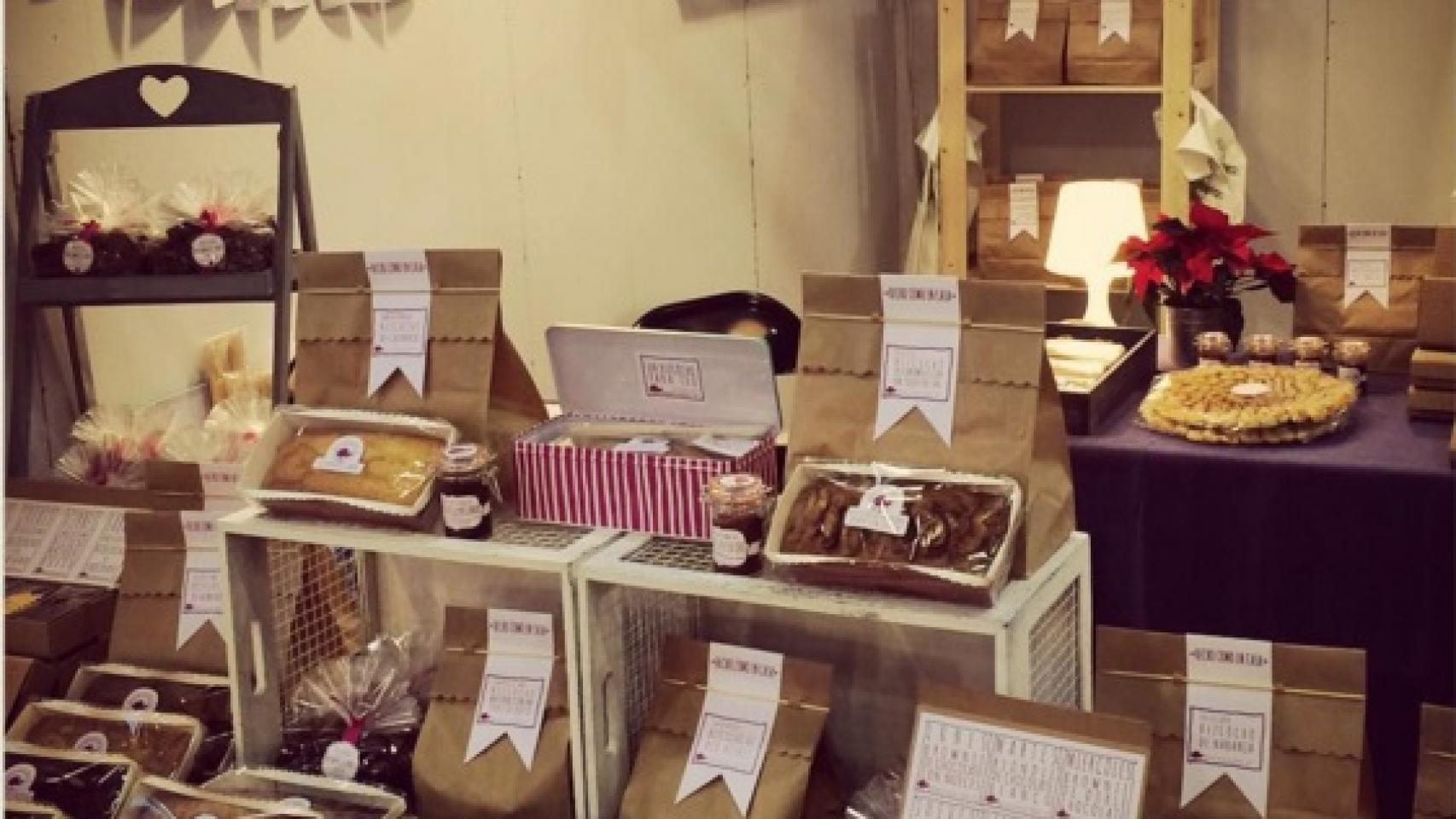 Puesto con todas las delicias de Un bizocho para Teo