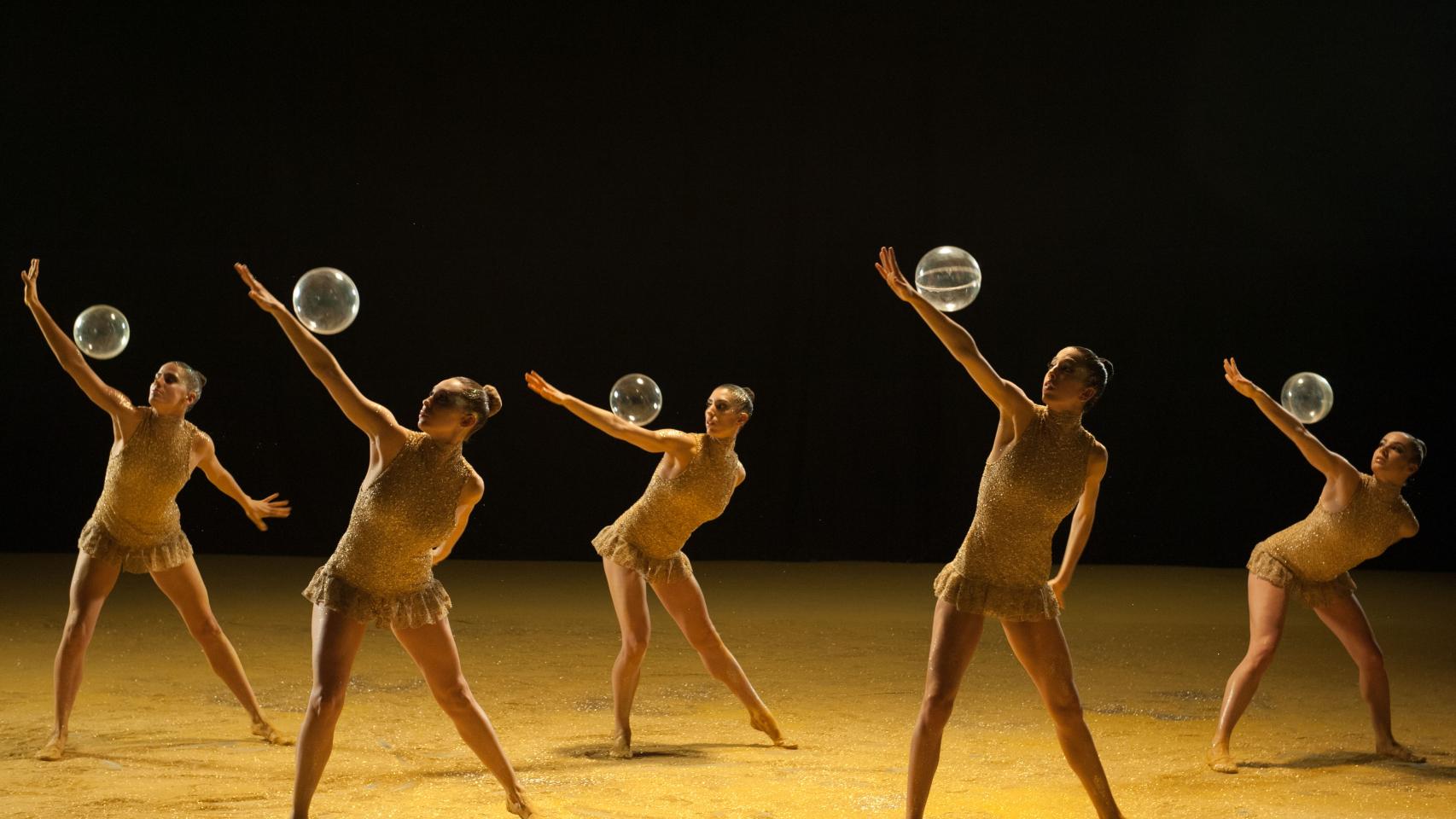 Otras de las escenas del spot