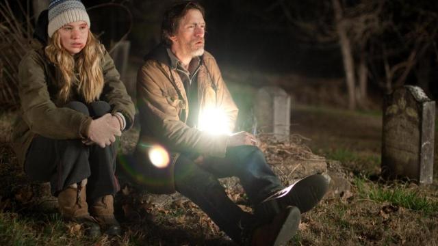 Jennifer Lawrence y John Hawkes, en Winter s Bone