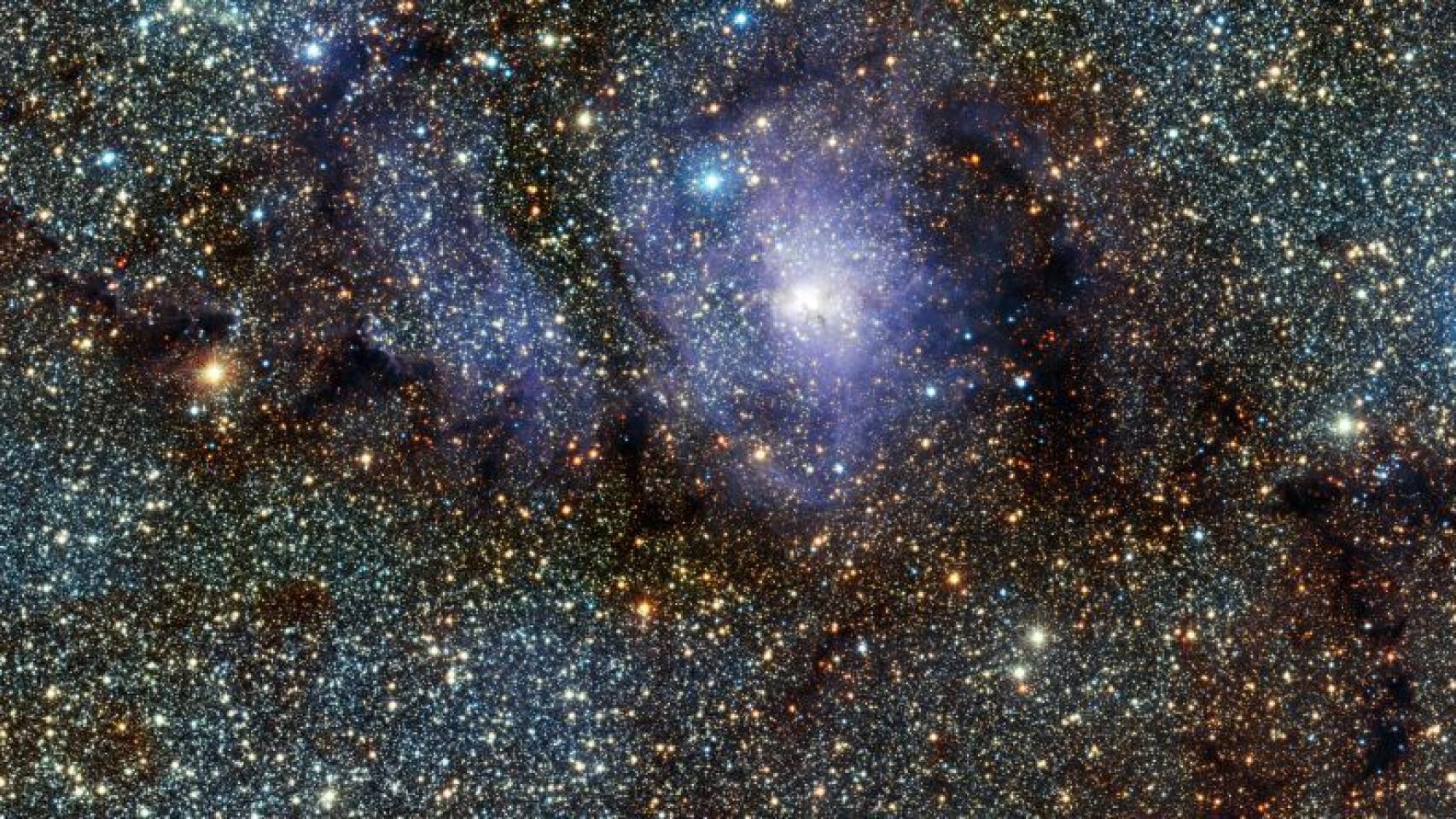 Esta es la Nebulosa de la Laguna M8 (NGC 6523) en infrarrojo.