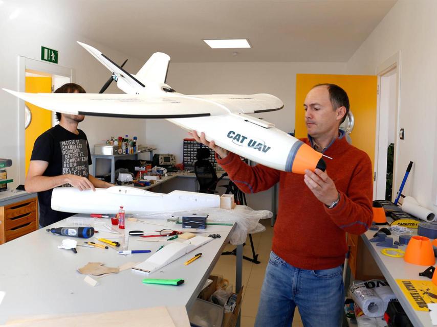 Ssantacana en su empresa.