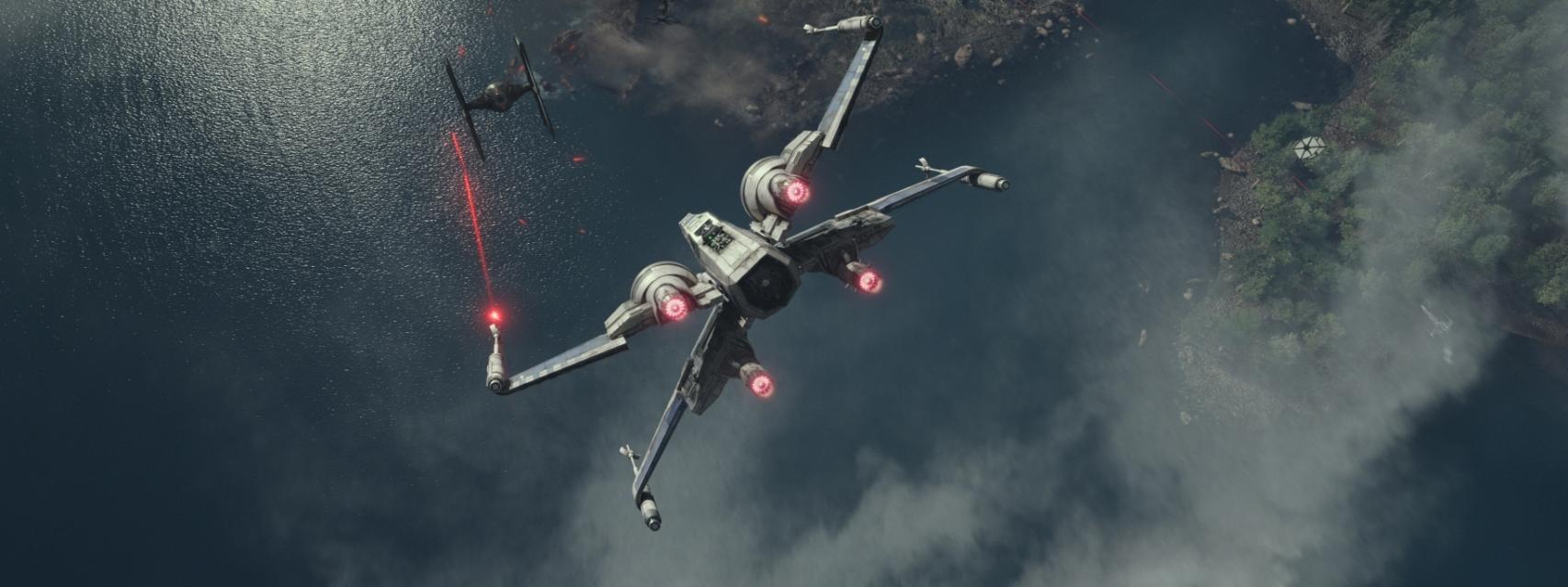 Un X-Wing se enfrenta a un Tie-Fighter imperial