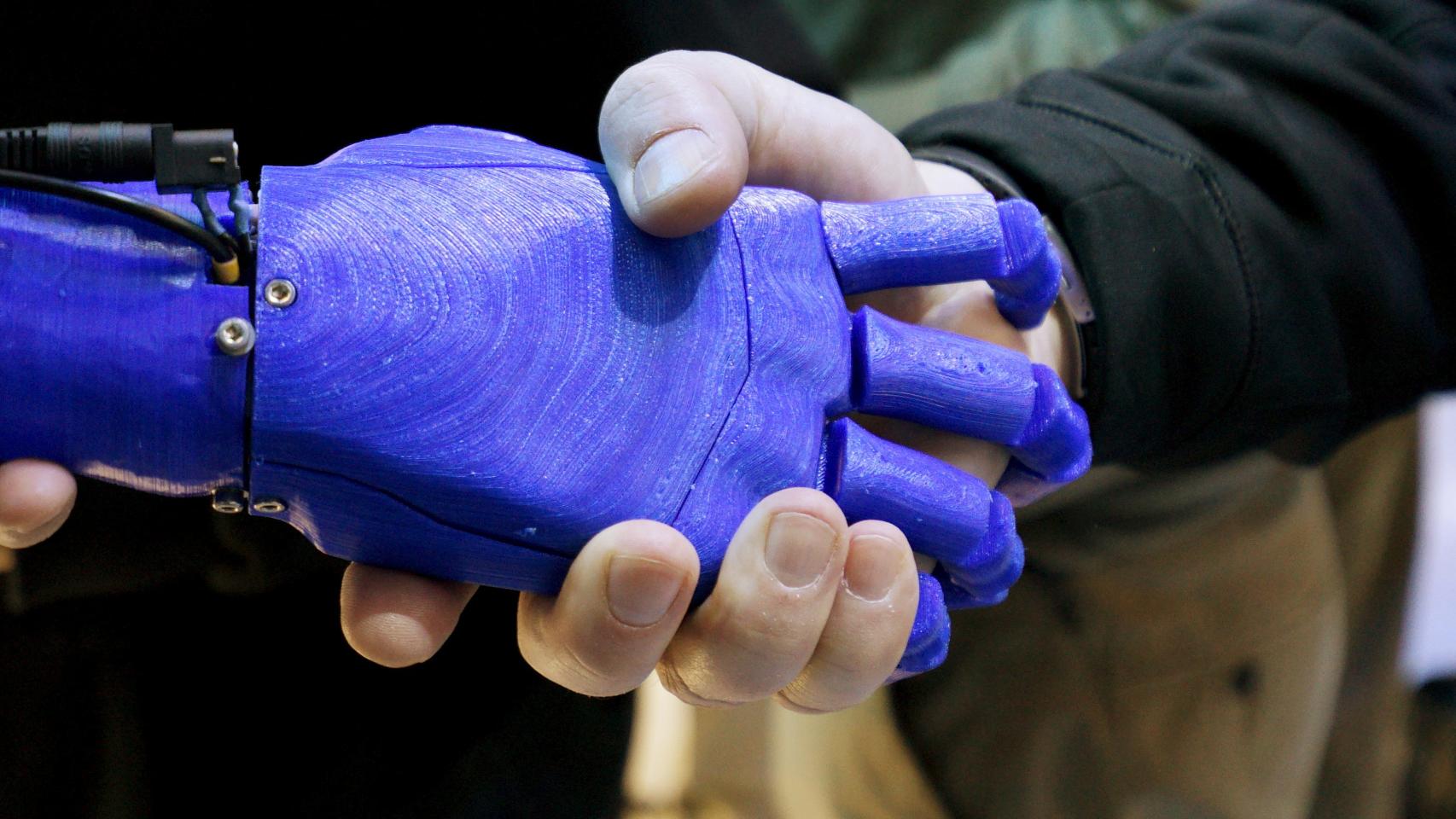 La interacción social es la asignatura pendiente de los androides.