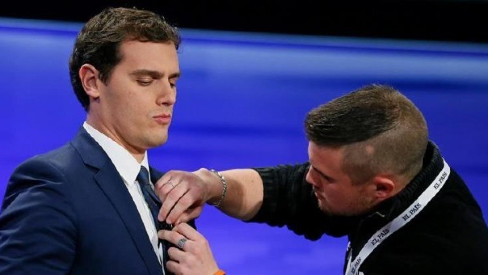 A Rivera fue el que más pálido se le vió durante el debate