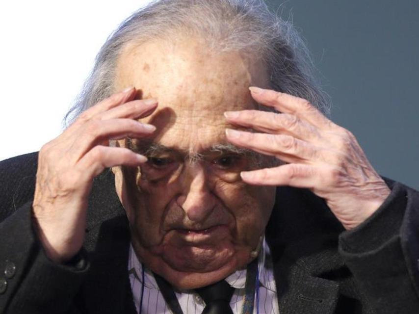 Rafael Sánchez Ferlosio durante el encuentro con los periodistas.