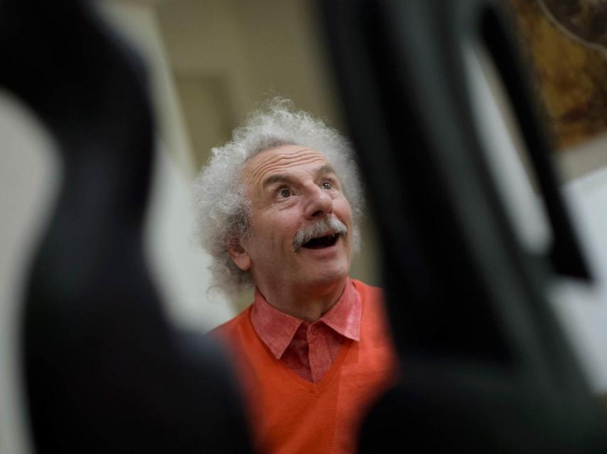 El actor en su casa.