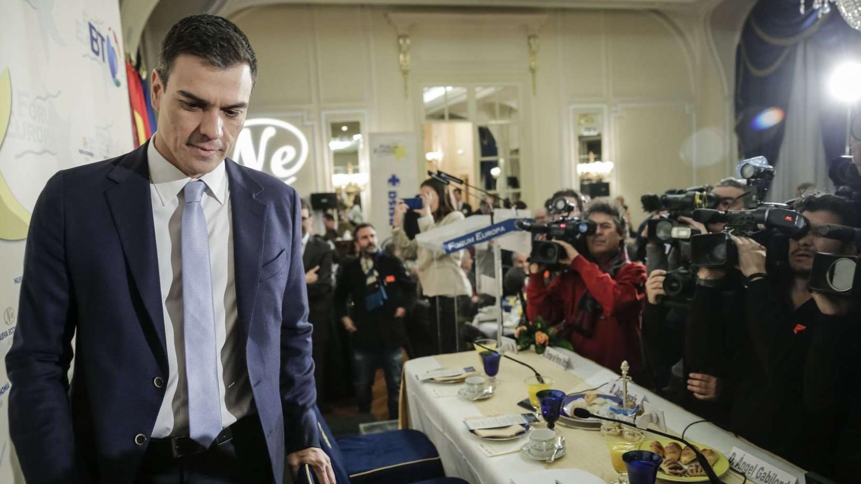 Pedro Sánchez en el Hotel Ritz donde intervino en un desayuno informativo