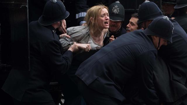 Anne-Marie Duff da vida a Violet Miller, otra sufragista, en la película