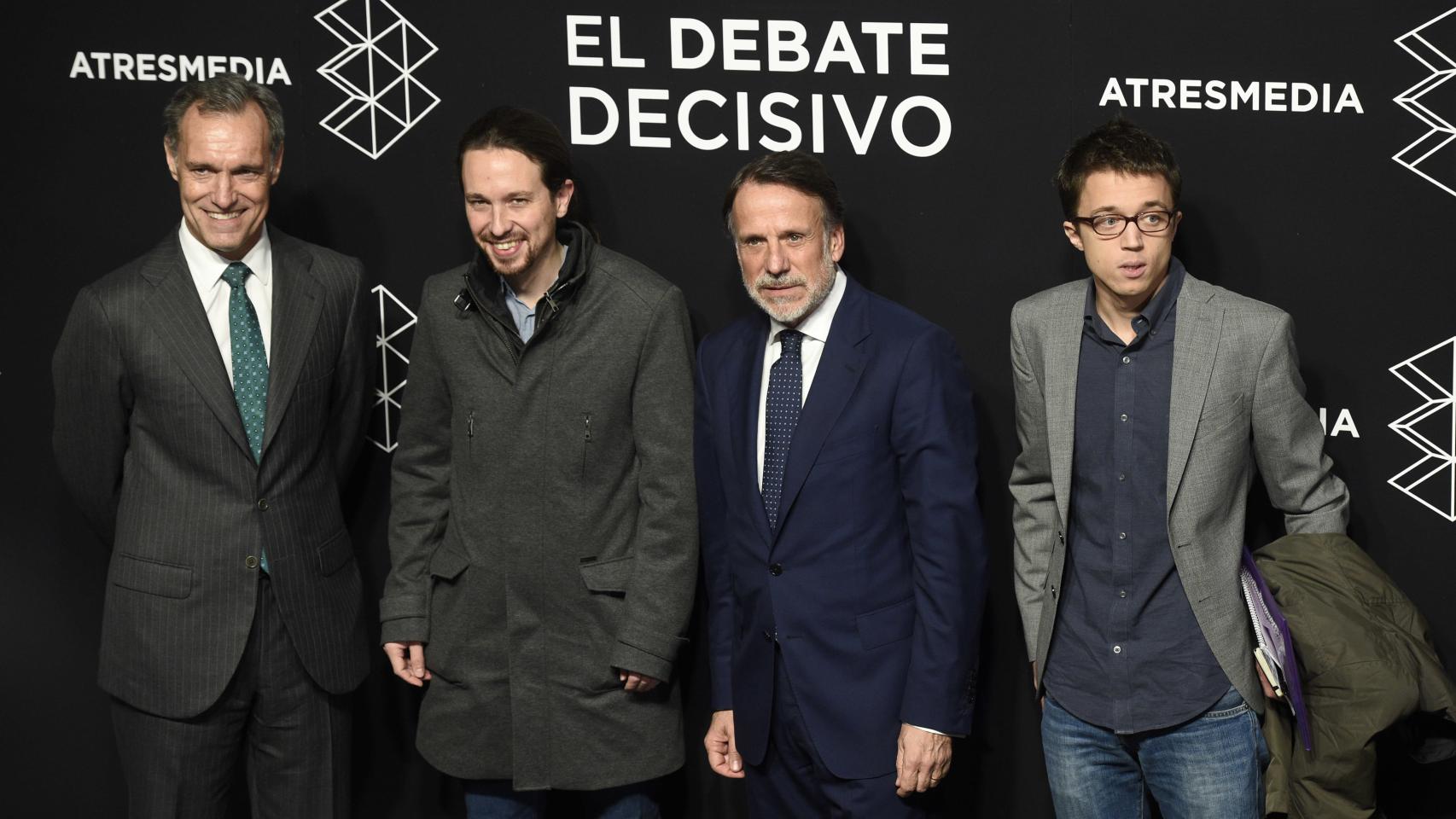 Iglesias llevó el mismo abrigo y camisa en el debate de Atresmedia
