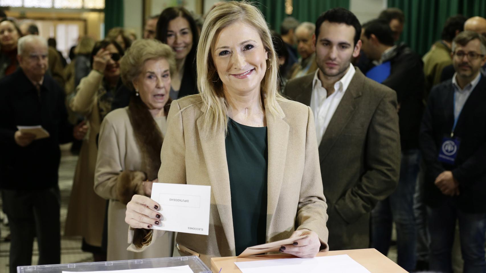 Cristina Cifuentes ha sido fiel a su sencillo pero elegante estilo