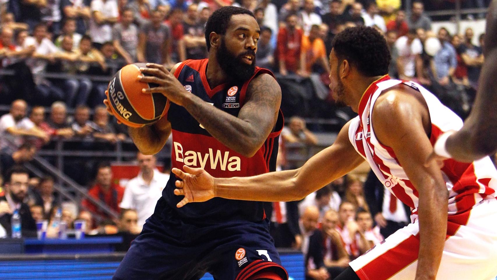 KC Rivers en un encuentro reciente de Euroliga con el Bayern de Múnich.