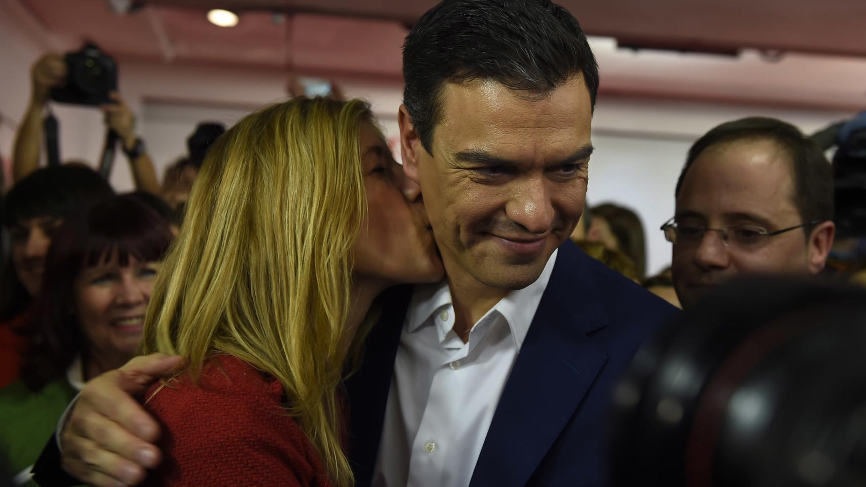 La primera dama socialista ha estado muy cariñosa con su marido en una noche tan especial