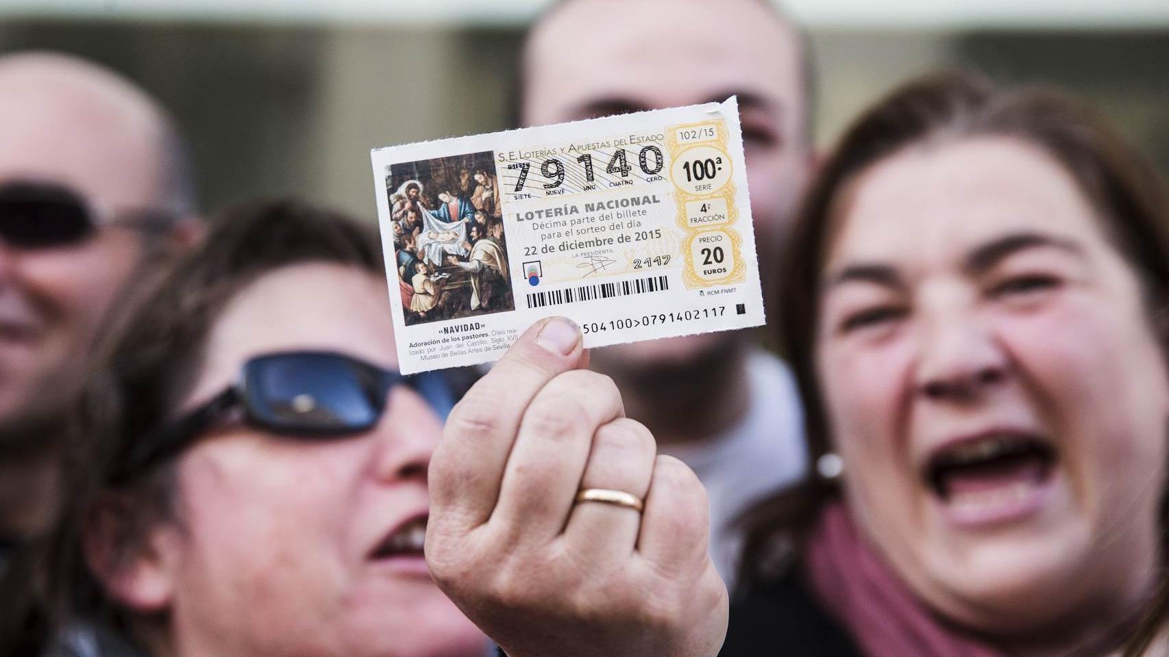 Los alumnos de un instituto vendieron el Gordo para financiar un viaje de estudios.