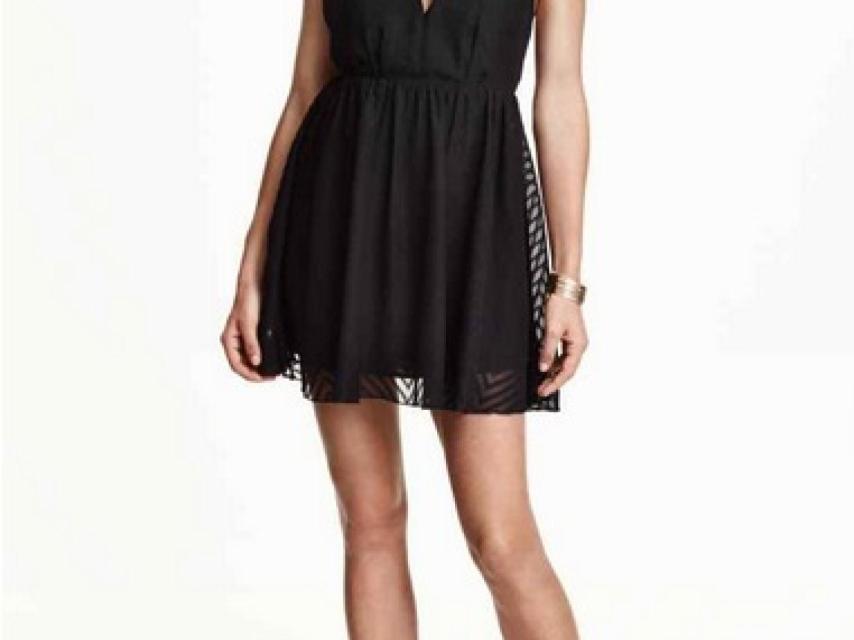 Vestido cuello halter, H&M. 39,99€.