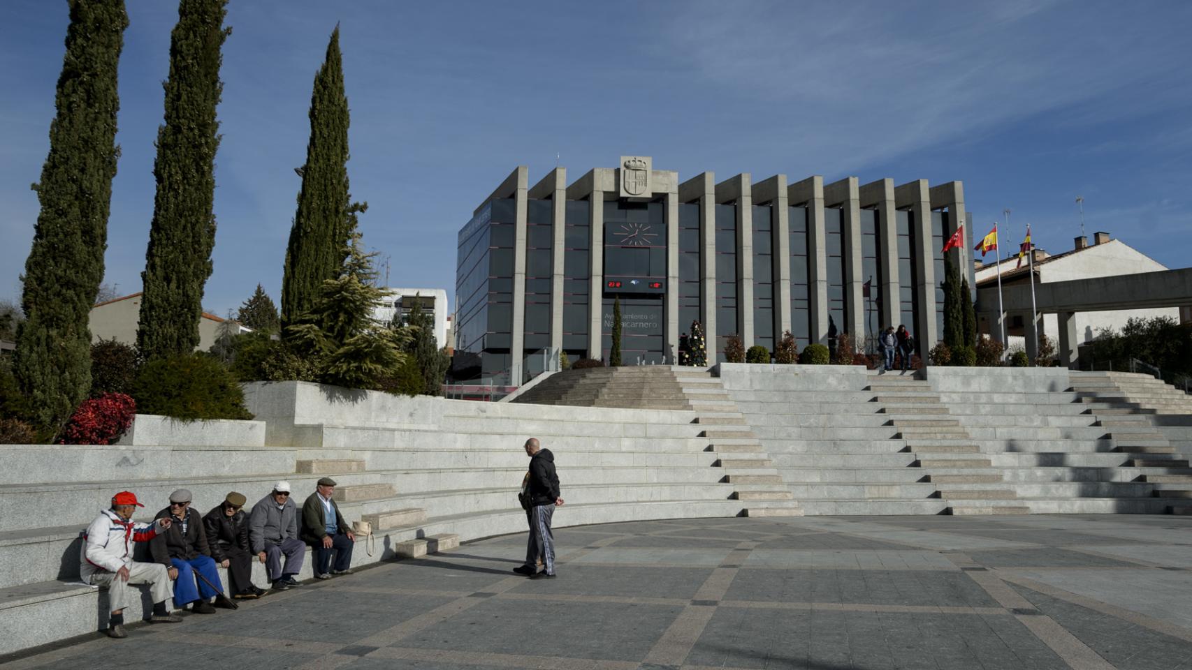 Ayuntamiento de Navalcarnero, construido a principios de siglo.
