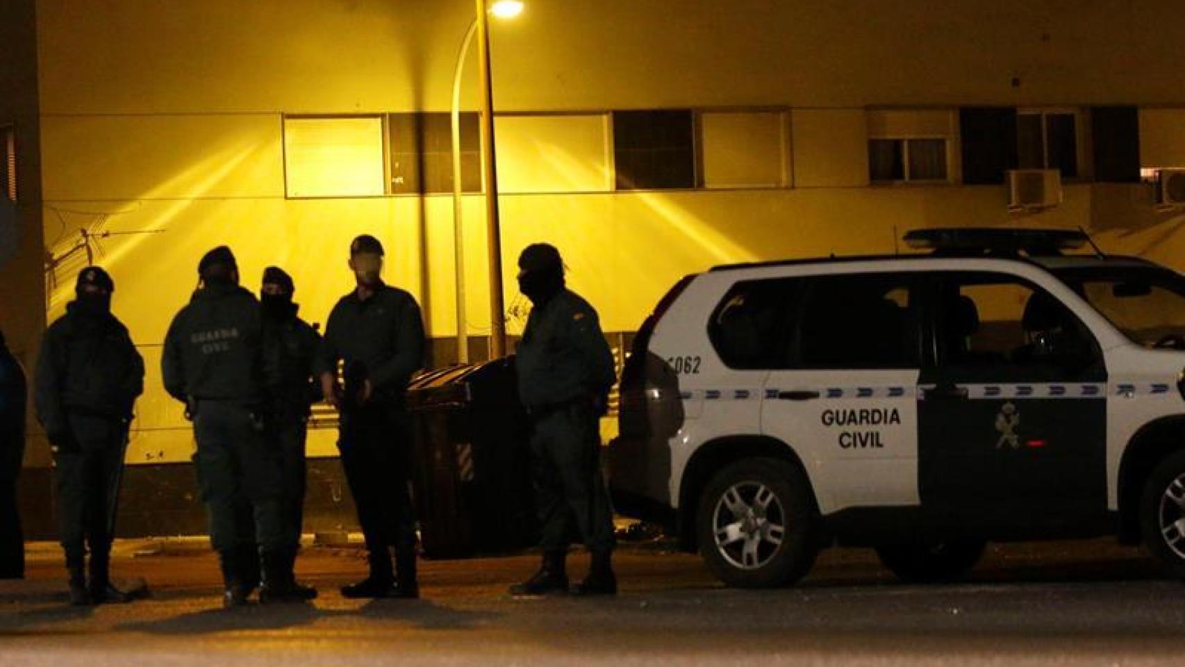 Graves altercados en Roquetas de Mar tras la muerte de un guineano