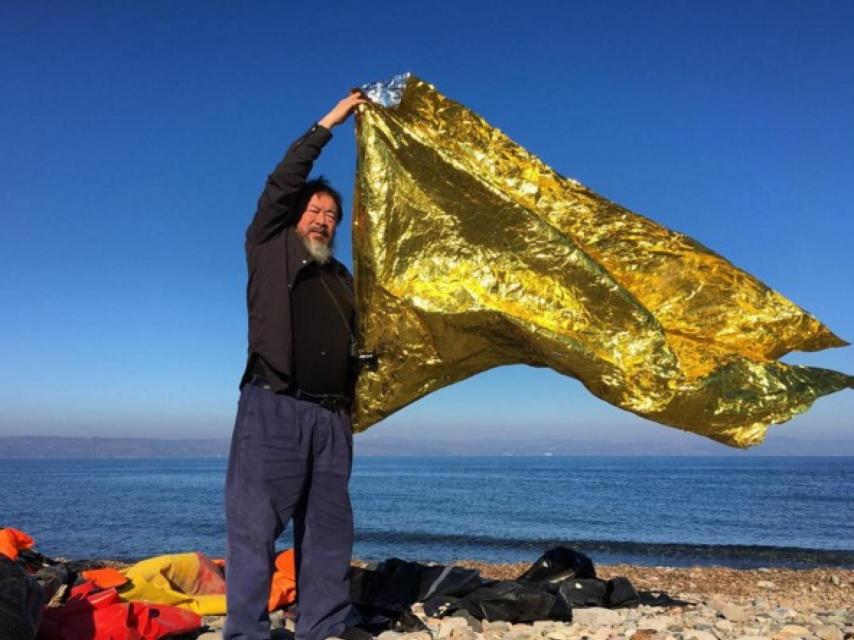 Ai Weiwei en Lesbos, en una foto de su cuenta de Instagram.